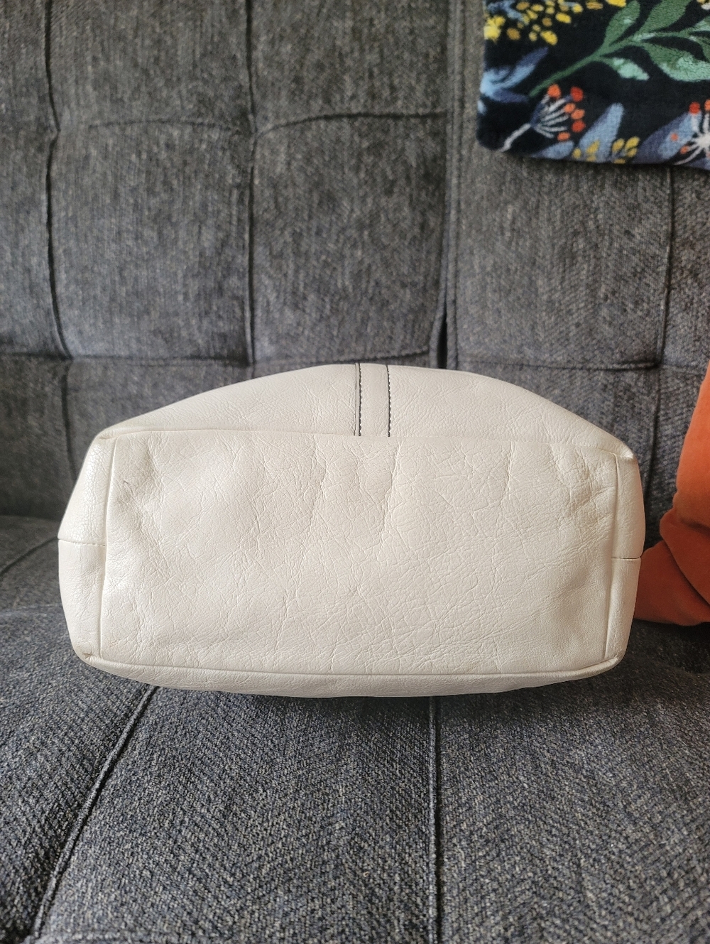 Coach Hampton Perforated Shoulder Bag With Detachable Strap - Picture 13 of 17